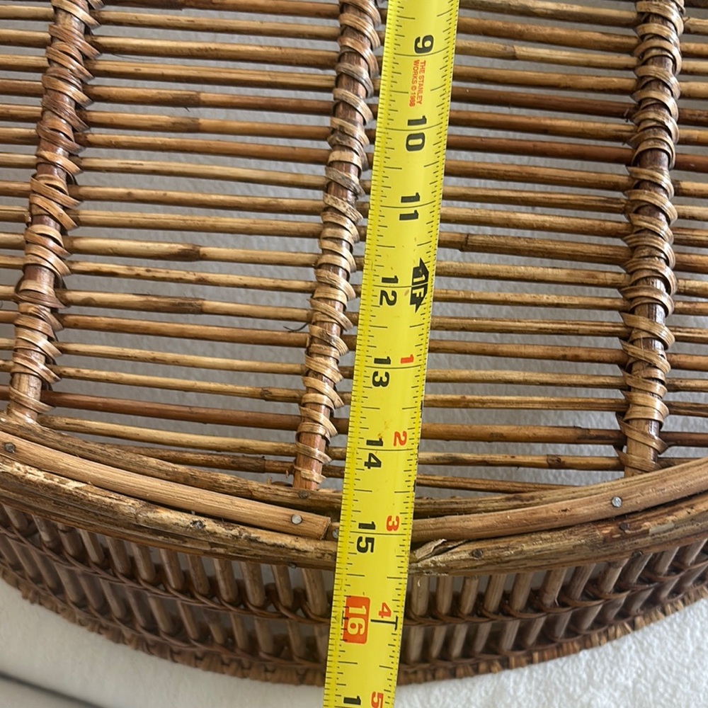 Elegant Brown Rattan Basket - Picture 3 of 4